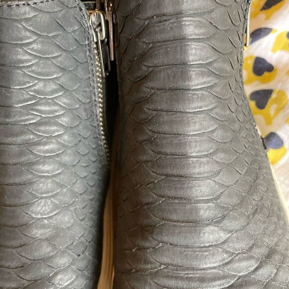 Coconuts by Matisse slip on booties - Picture 3 of 8